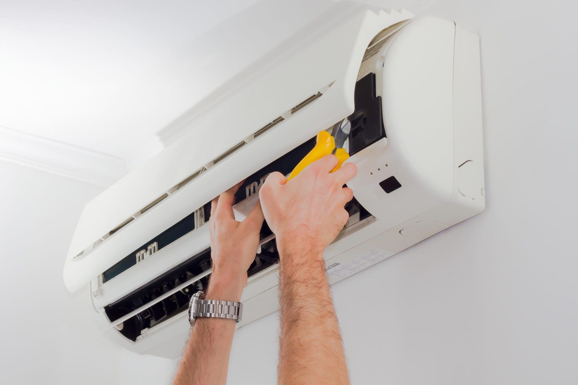 Why Is My AC Blowing Hot Air? 6 Reasons